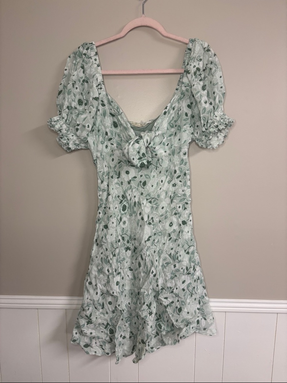 Light Green Floral Puff-Sleeve Dress - Brand Forever That Girl